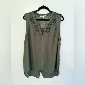 Daniel Rainn Women’s Split Back Yoke Sleeveless Blouse - Size XL